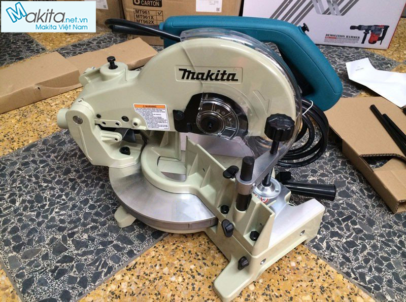 Máy cắt nhôm Makita LS1030N